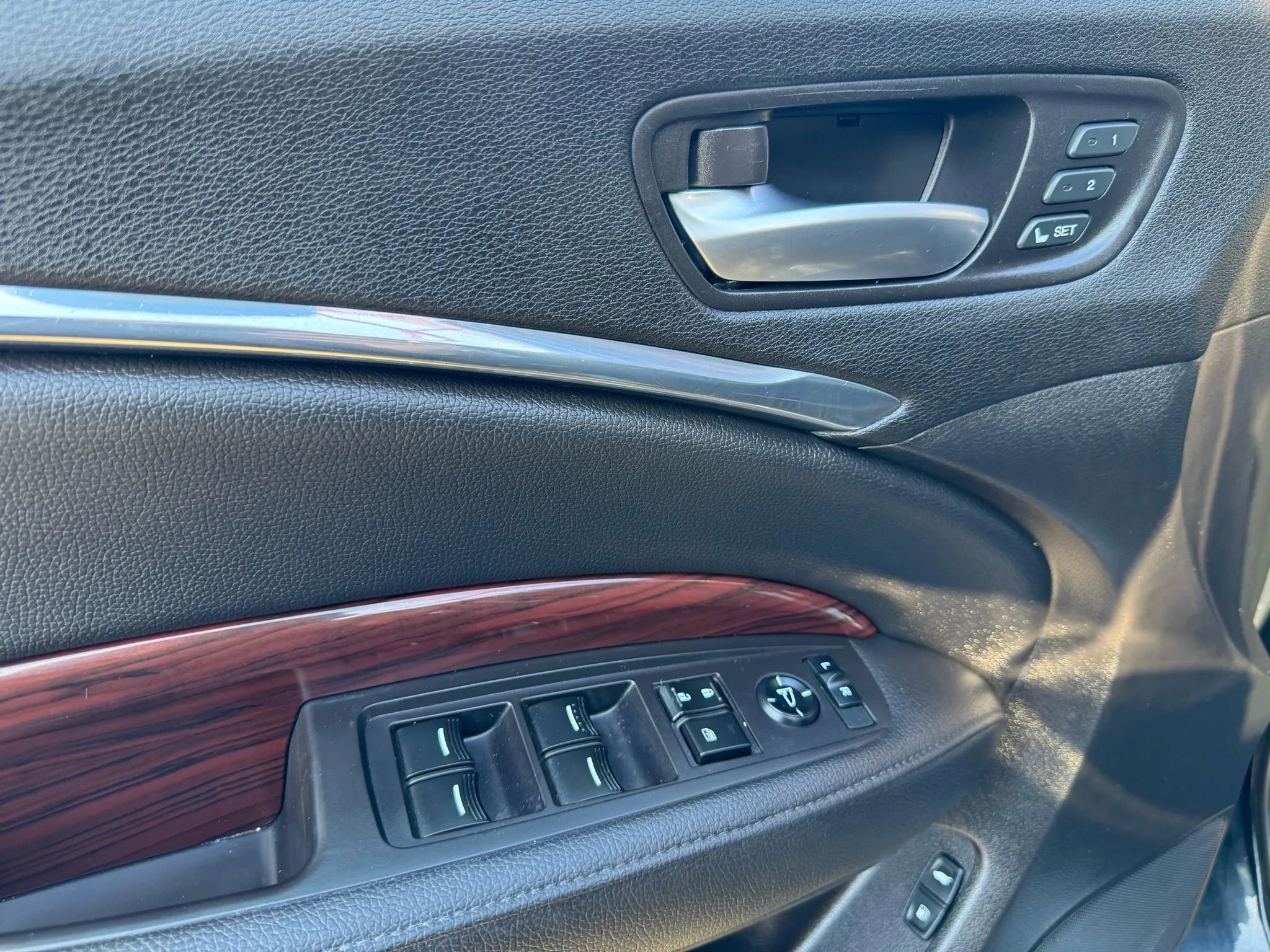 Used 2014 Acura MDX SH-AWD Sport Utility 4D image 22