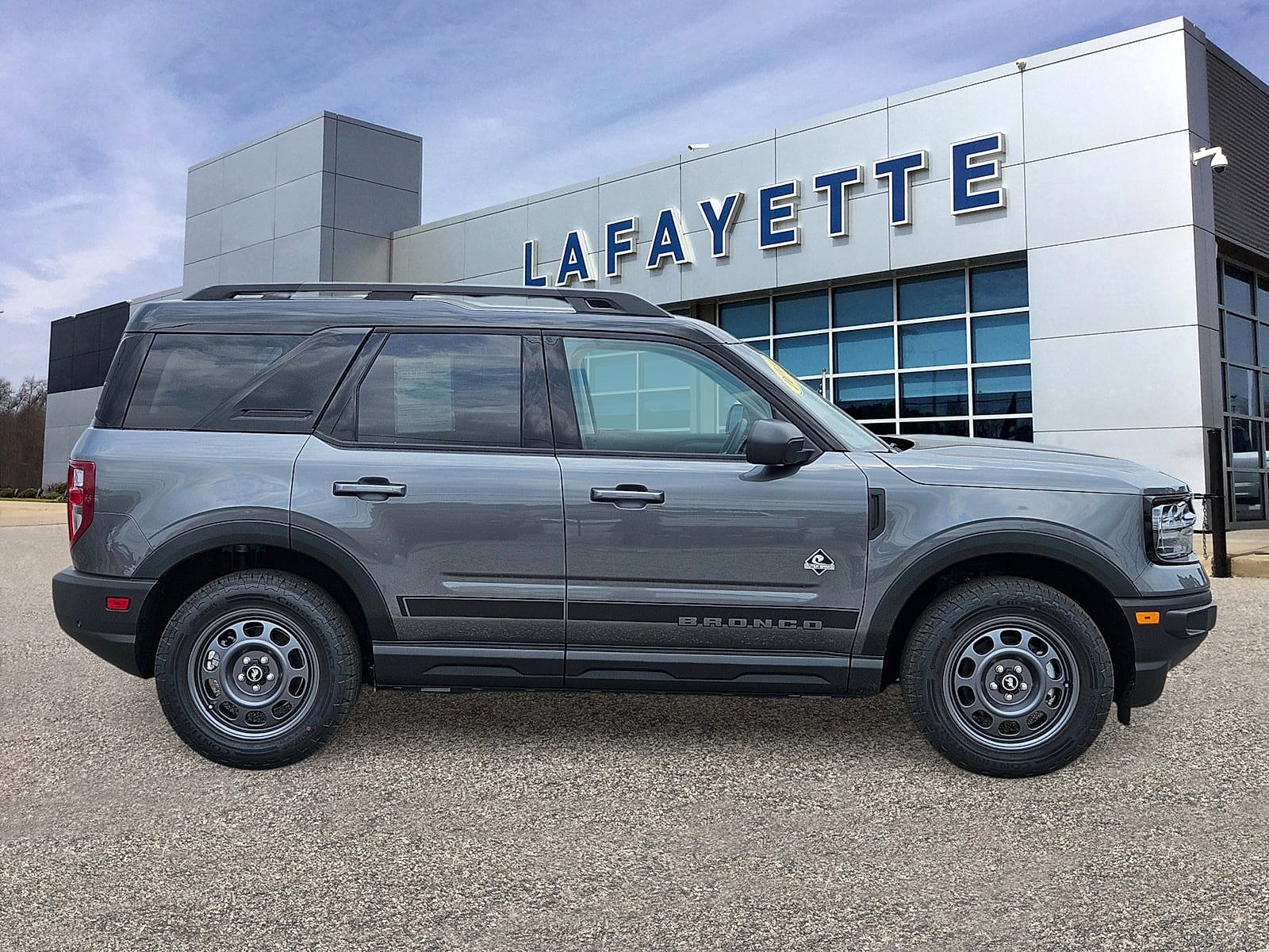 New 2024 Ford Bronco Sport Outer Banks image 2