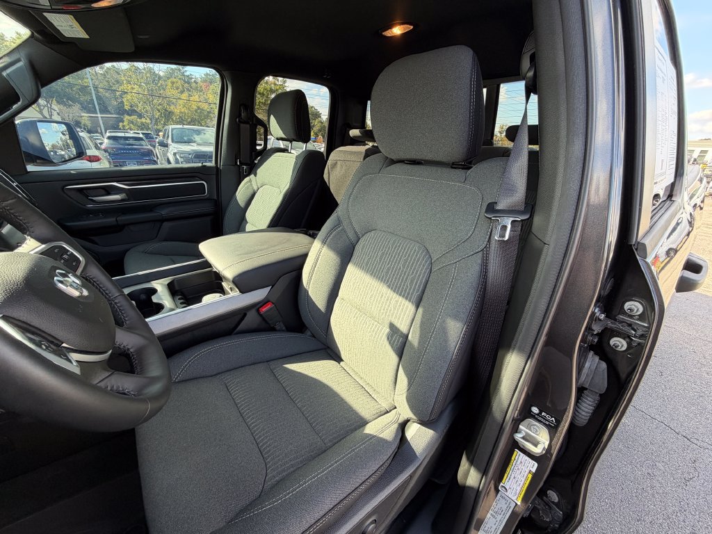 Used 2024 RAM 1500 Big Horn AWD/4WD image 8