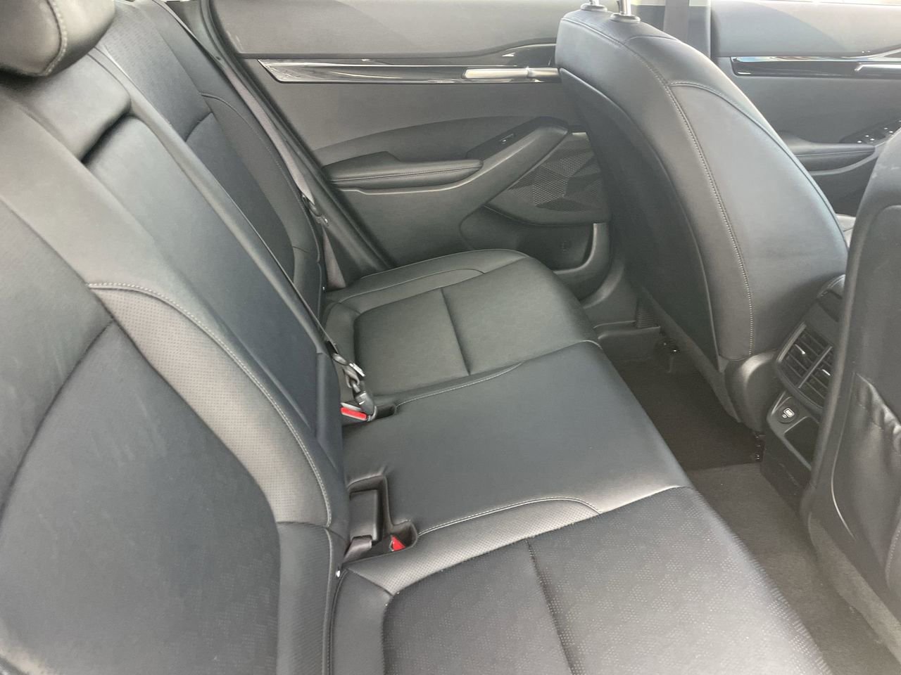 Used 2021 Kia Seltos SX AWD/4WD image 12
