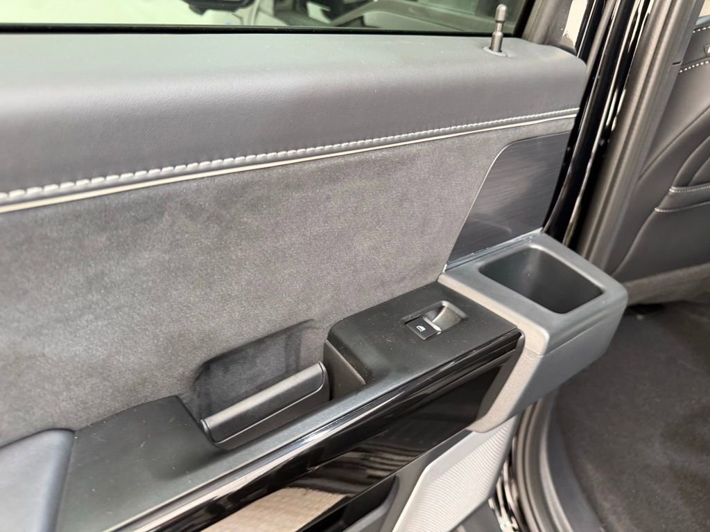 New 2025 Ford F150 Lightning Platinum AWD/4WD image 20