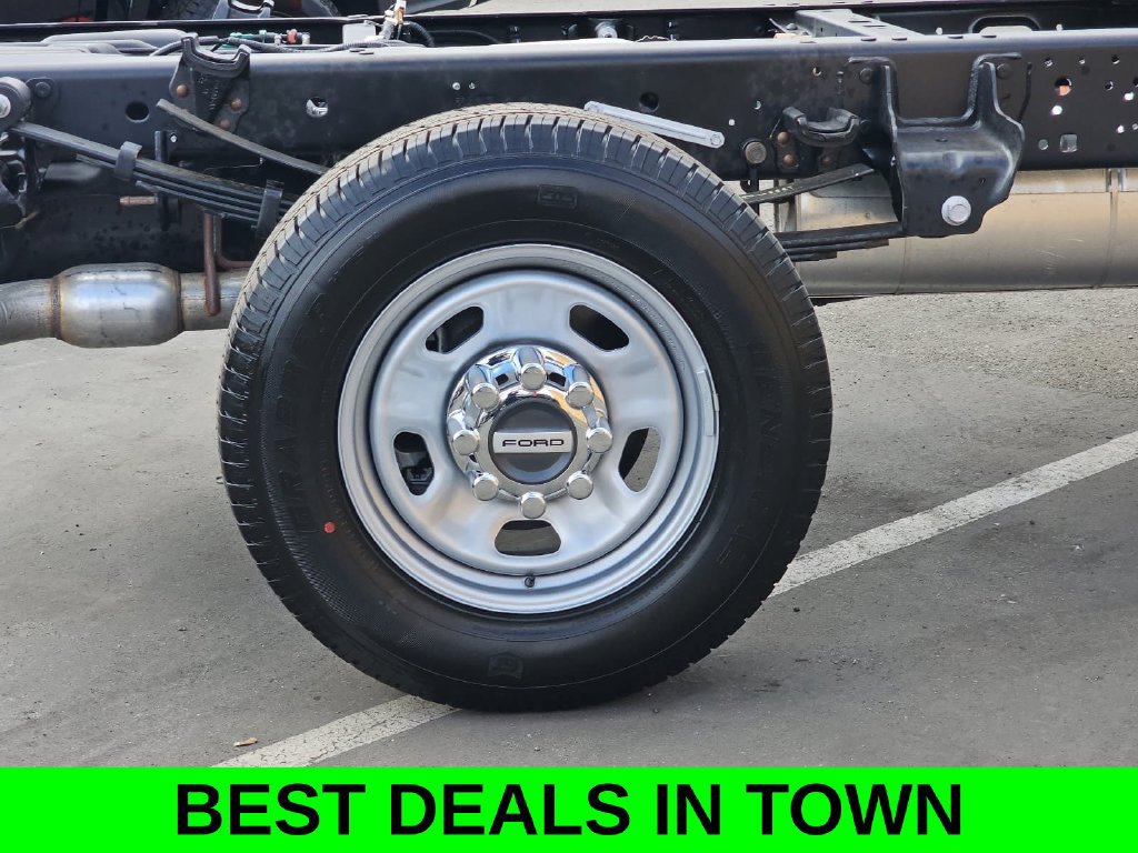 New 2026 Ford F350 XL w/ XL Chrome Package AWD/4WD image 36