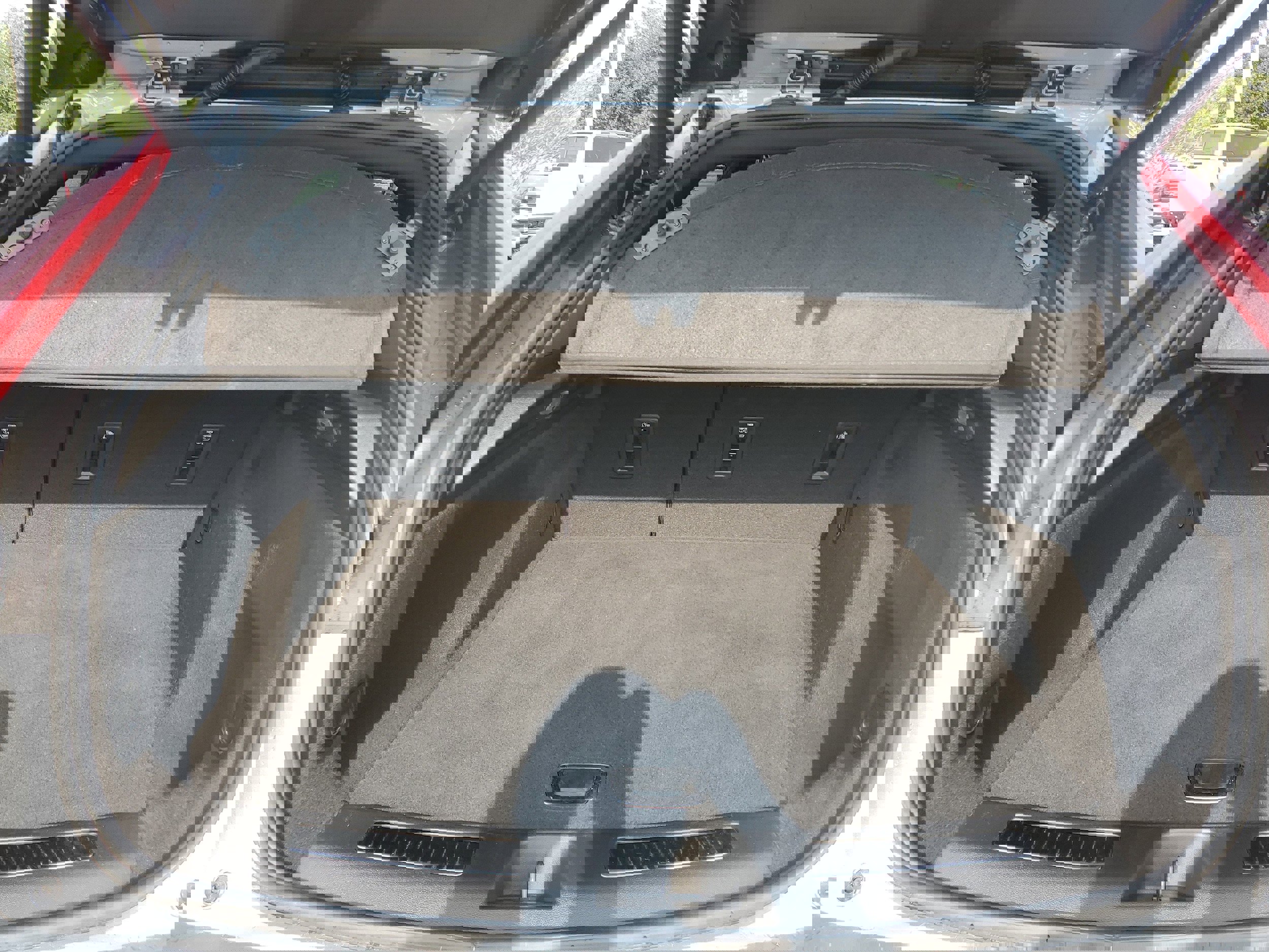 Used 2024 Cadillac XT4 Premium Luxury image 20