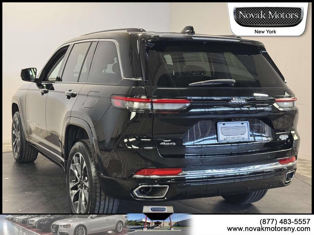 Used 2023 Jeep Grand Cherokee Overland AWD/4WD image 8