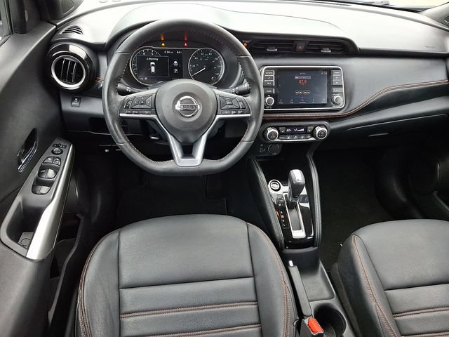 Used 2019 Nissan Kicks SR w/ SR Premium Package FWD image 12