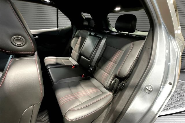Used 2023 Chevrolet Equinox RS FWD image 19