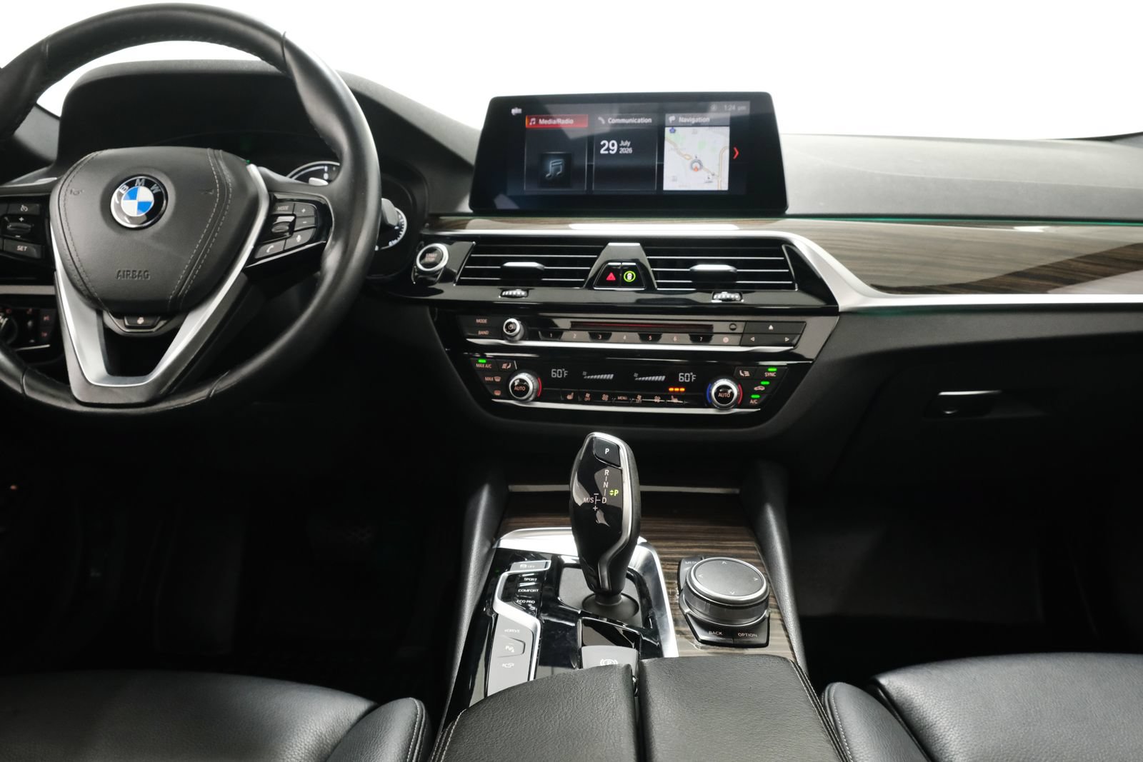 Used 2019 BMW 530e xDrive w/ Premium Package AWD/4WD image 10