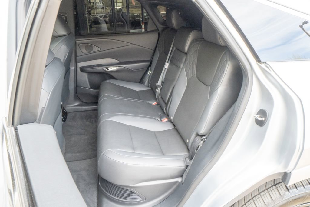 Used 2024 Lexus RX 350h w/ Convenience Package image 17