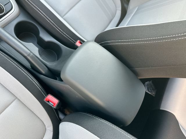 New 2025 Hyundai Venue SEL FWD image 24