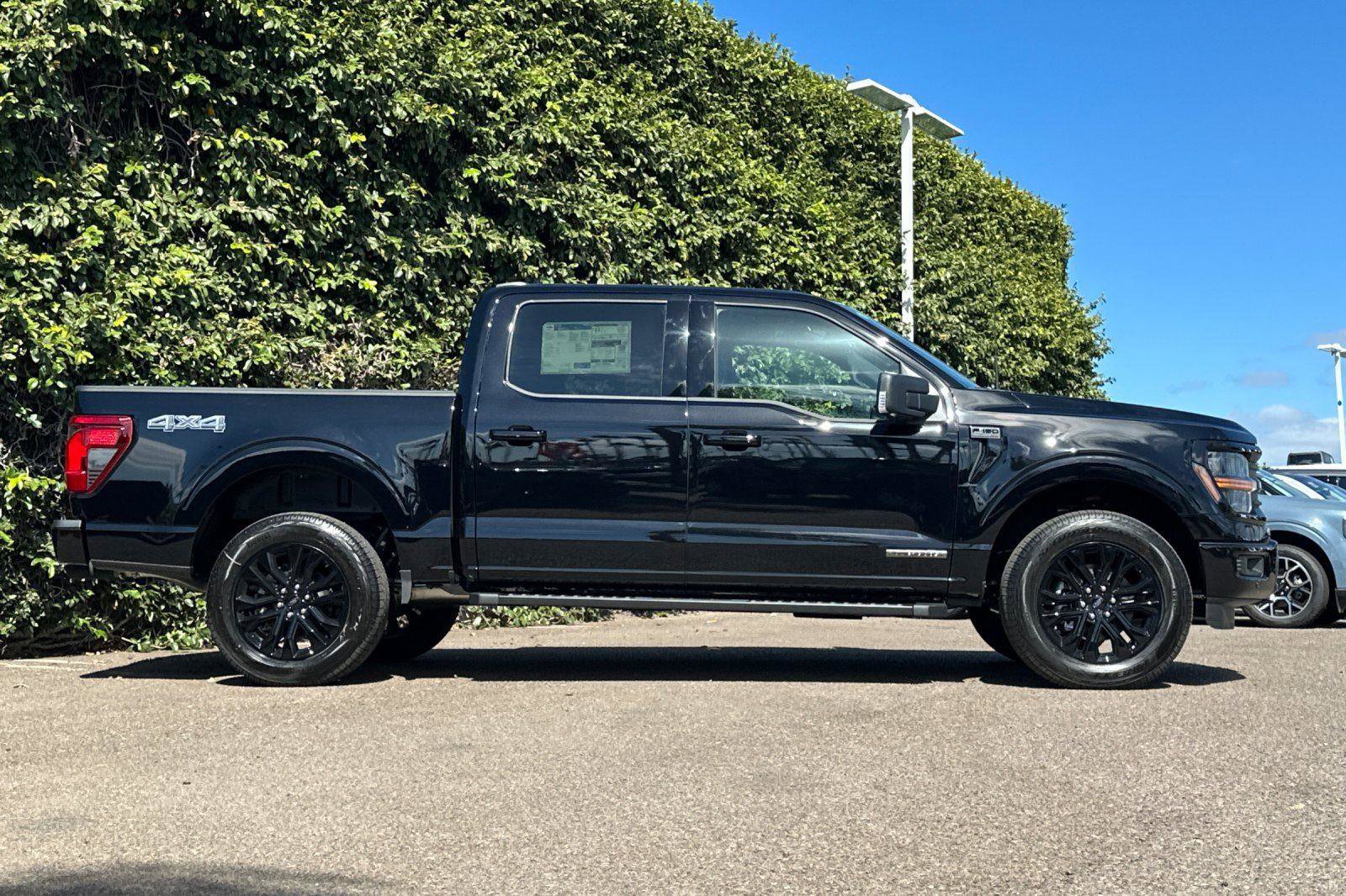 New 2025 Ford F150 XLT w/ Equipment Group 302A MID image 3