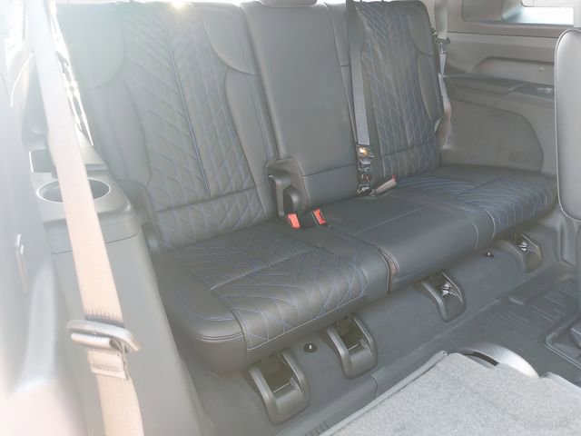 Used 2026 Cadillac Escalade IQ Sport 1 w/ LPO, ONYX Package AWD/4WD image 12