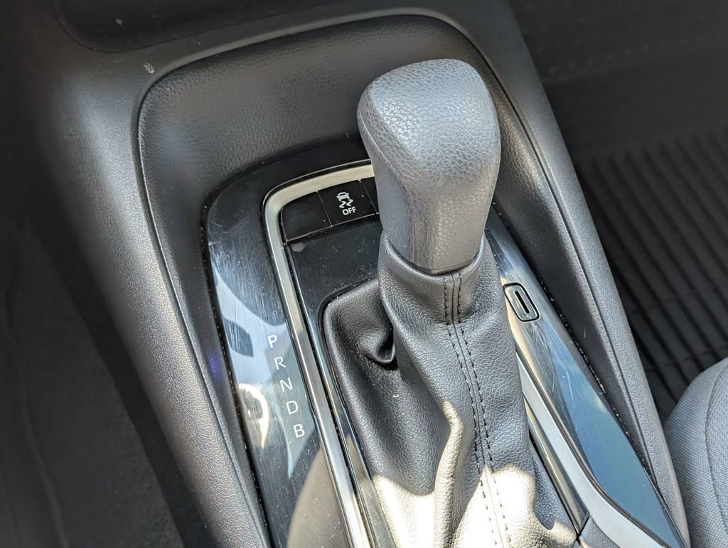 Used 2023 Toyota Corolla LE FWD image 20