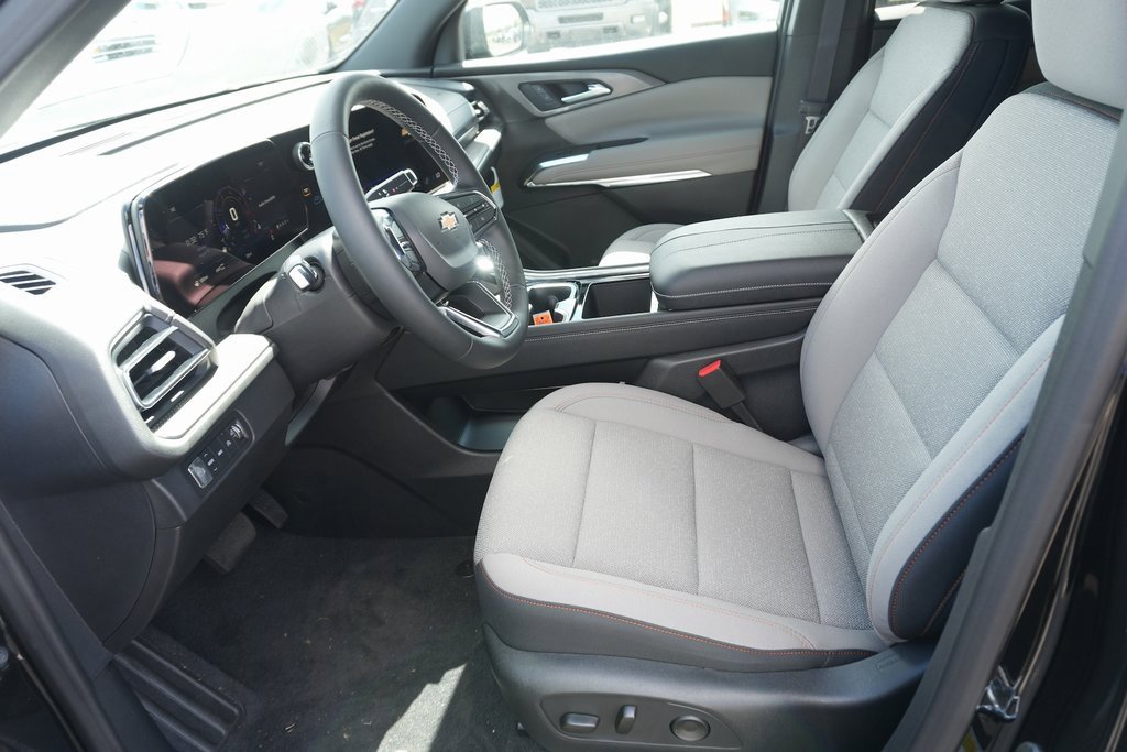 New 2026 Chevrolet Traverse LT w/ Driver Confidence Package image 11