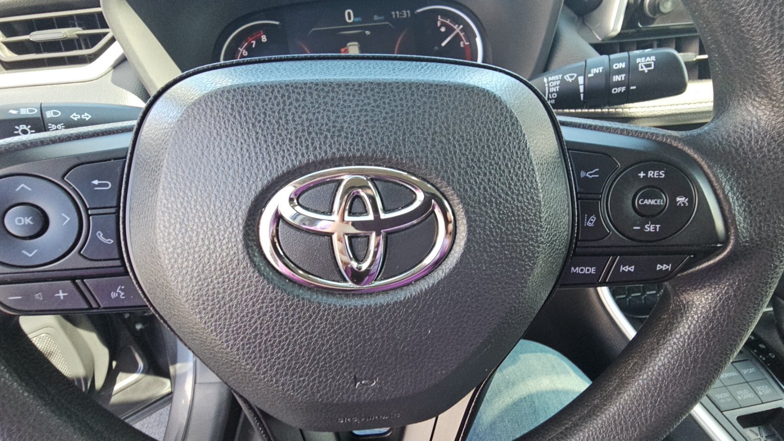 Certified 2025 Toyota RAV4 XLE AWD/4WD image 12