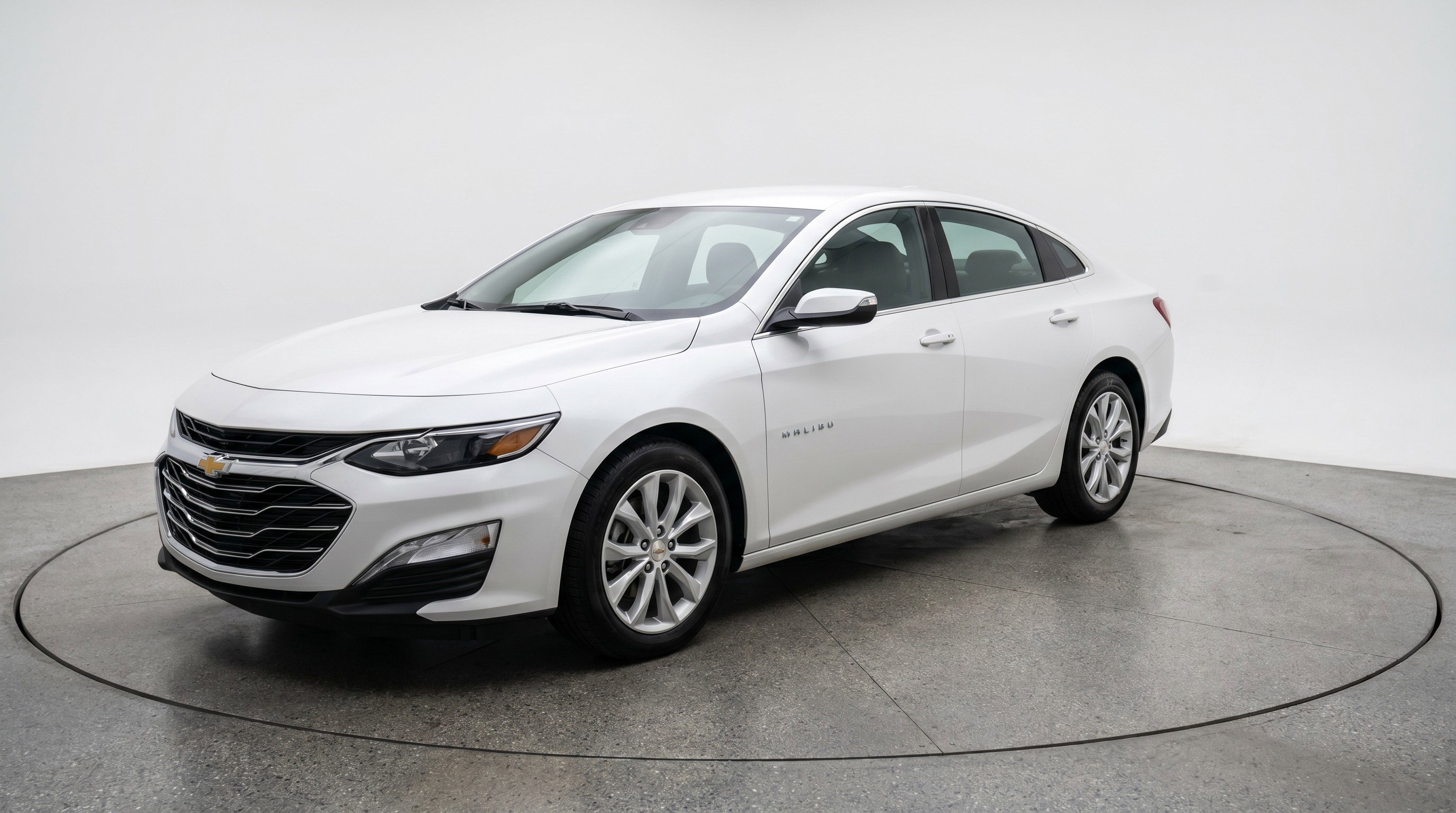 Used 2024 Chevrolet Malibu LT FWD image 3