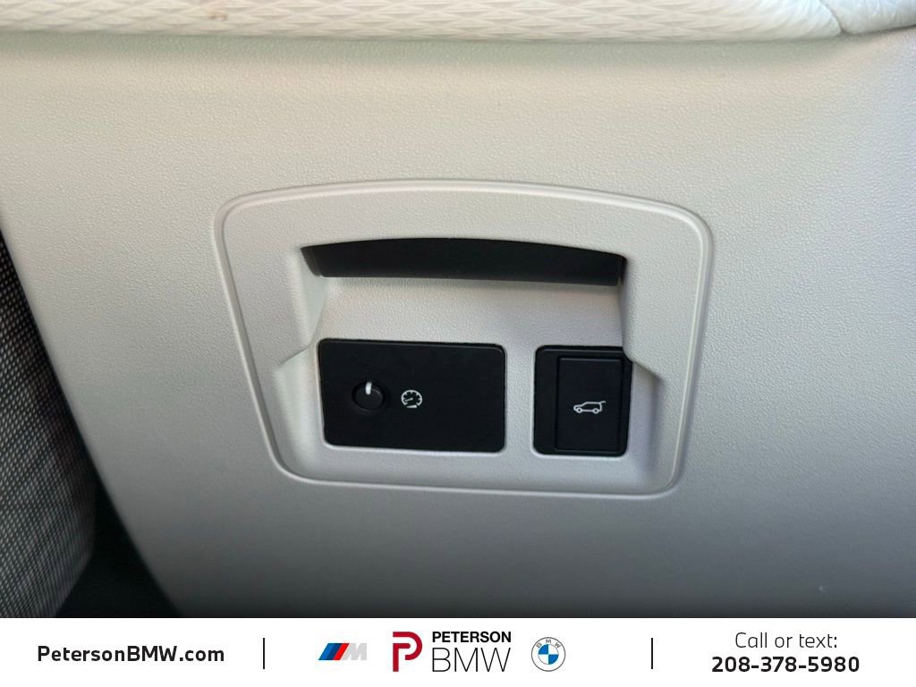 Used 2021 Land Rover Range Rover Velar S image 29