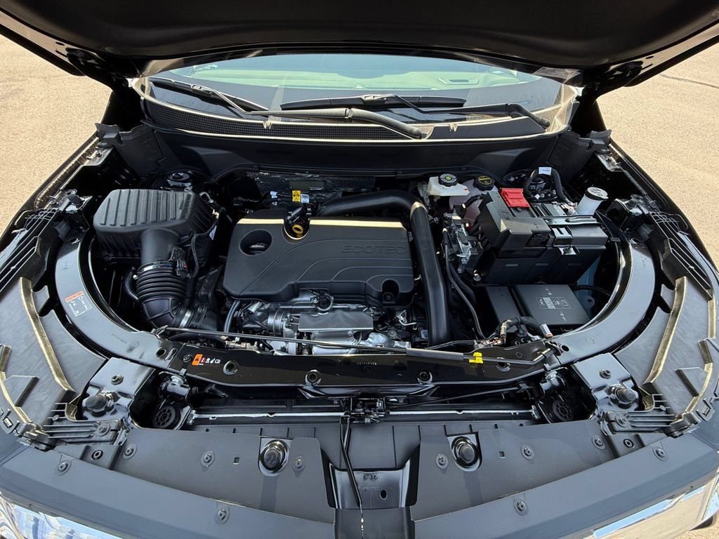 New 2027 Chevrolet Equinox LT w/ Convenience Package II FWD image 26