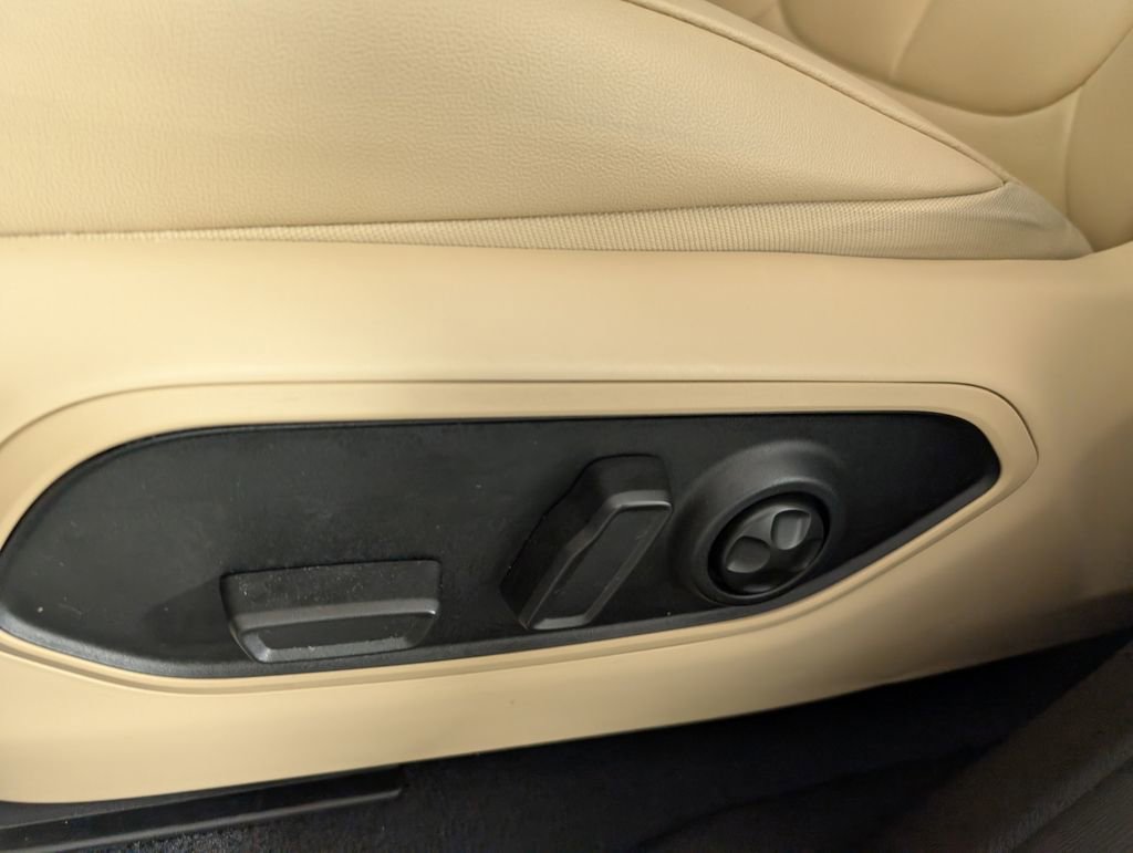 Certified 2024 Jeep Grand Cherokee Limited image 18