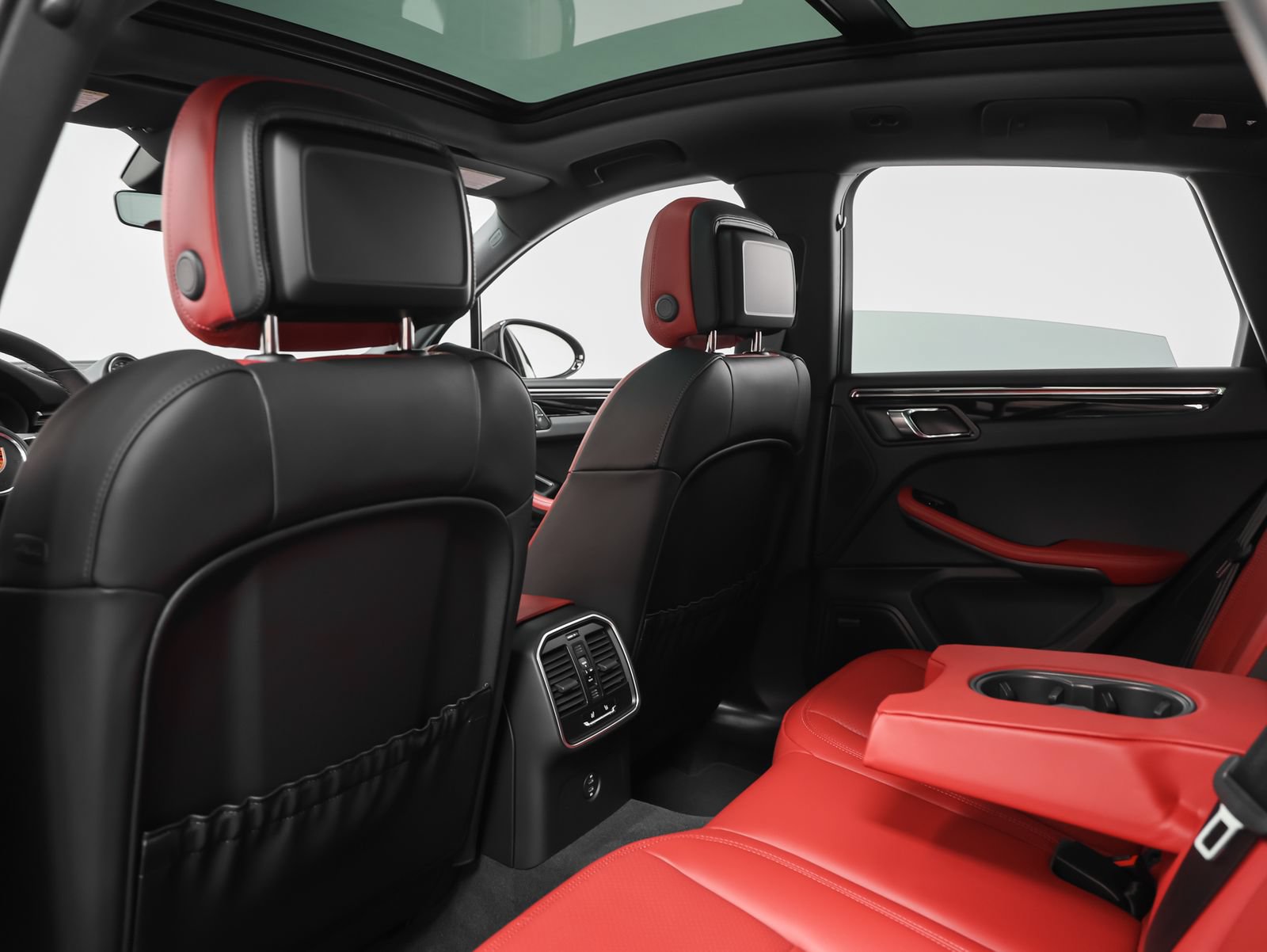 New 2026 Porsche Macan AWD/4WD image 41