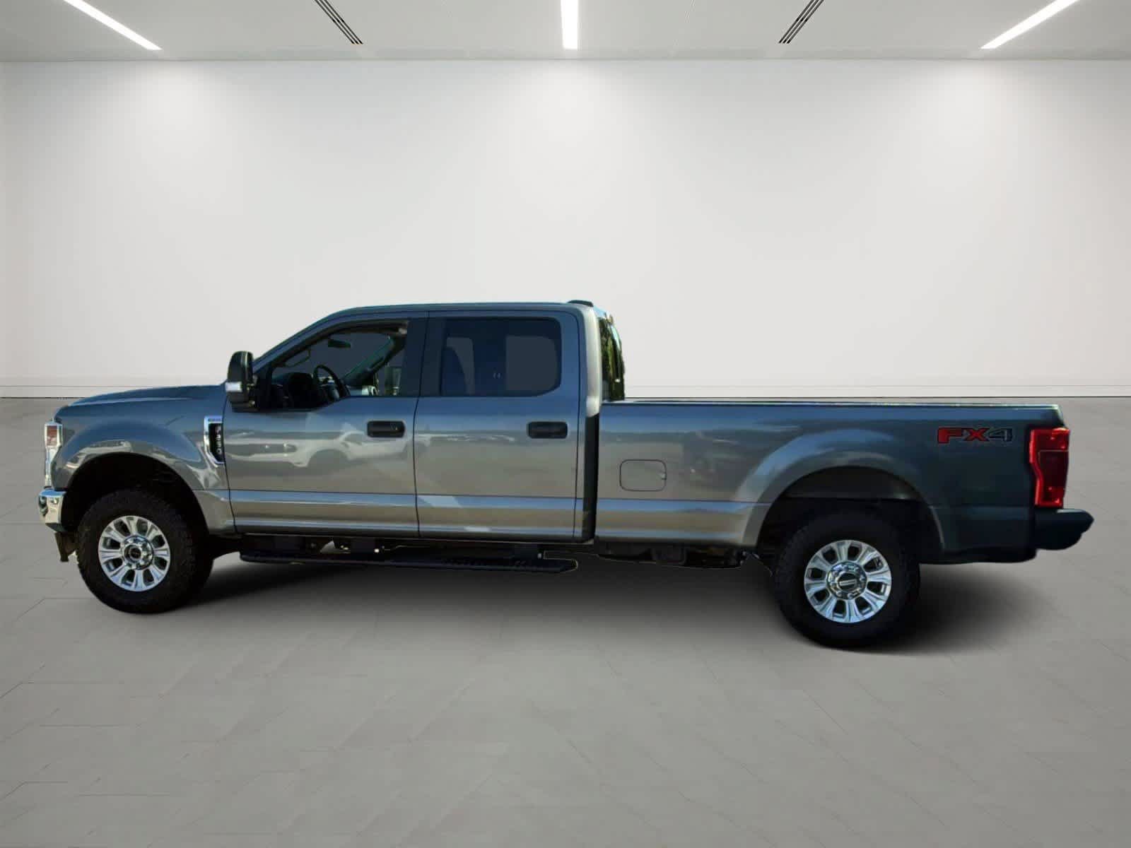 Used 2022 Ford F250 XL w/ STX Appearance Package AWD/4WD image 2