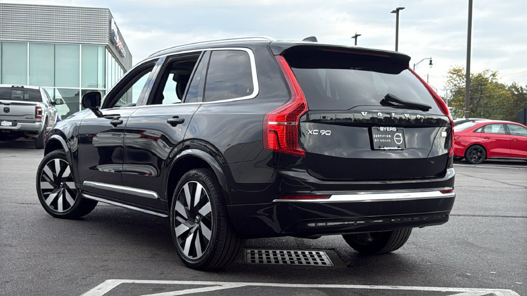 Used 2024 Volvo XC90 T8 Ultimate AWD/4WD image 5