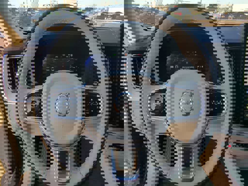 New 2026 Volvo XC60 B5 Ultra w/ Protection Package Premier image 21