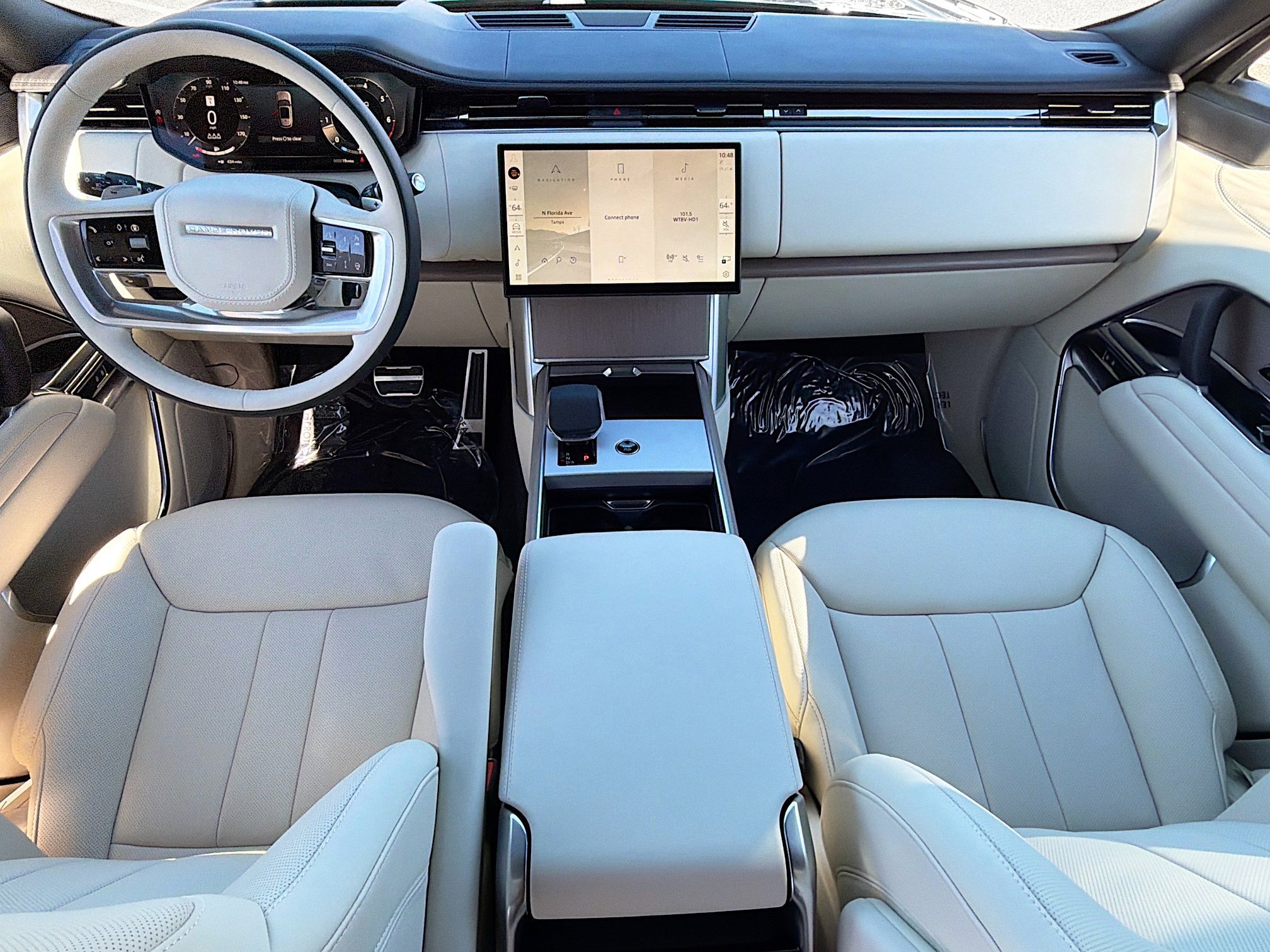 New 2026 Land Rover Range Rover SE image 15