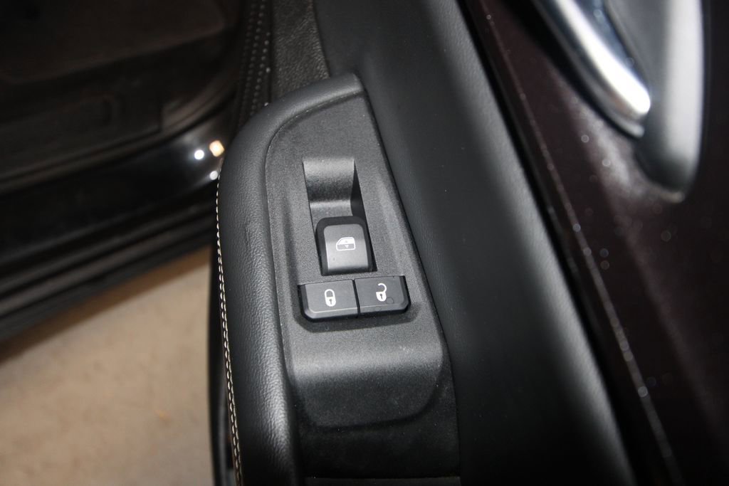 Used 2022 Jeep Grand Cherokee Laredo w/ Luxury Tech Group I image 26