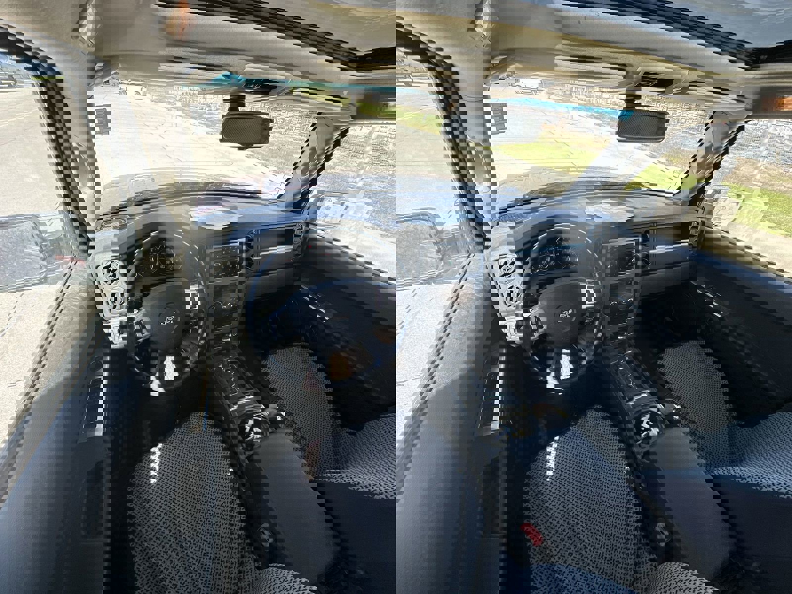 Used 2008 Jeep Commander Sport image 17