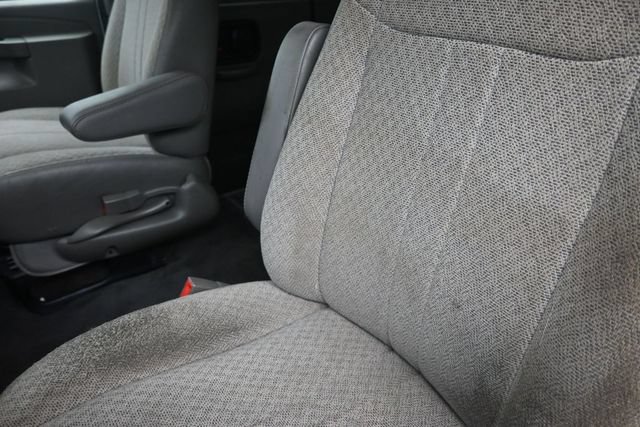 Used 2016 Chevrolet Express 3500 LT w/ LT Preferred Equipment Group RWD image 18
