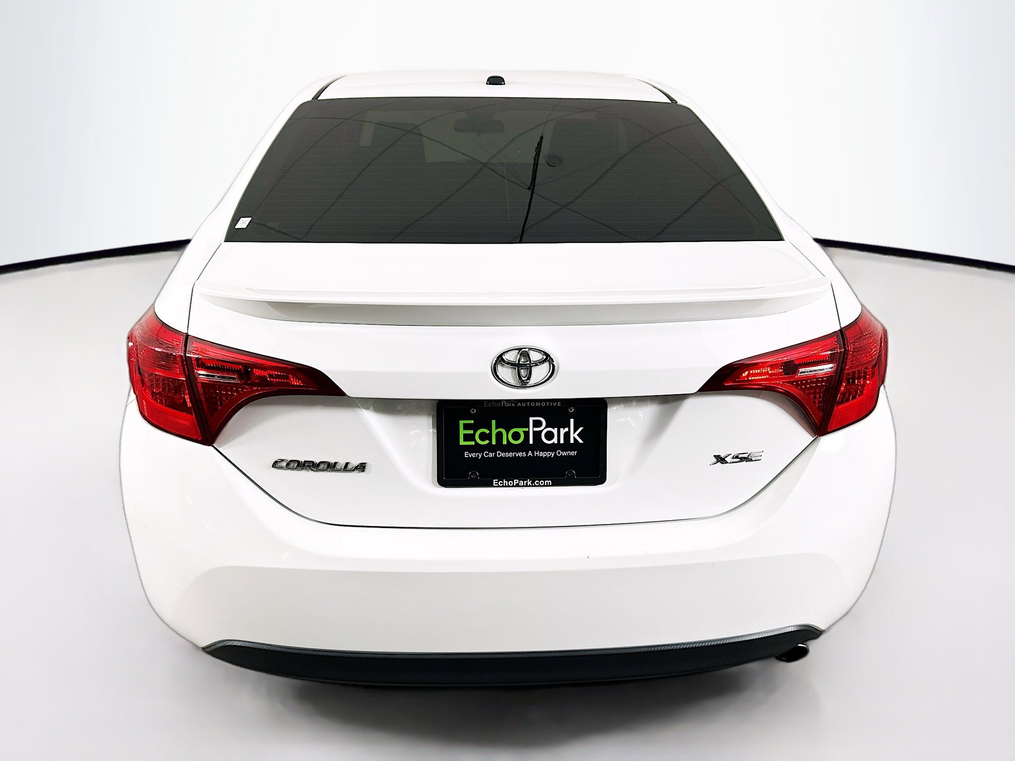 Used 2017 Toyota Corolla XSE w/ Carpet Mat Package (TMS) FWD image 7