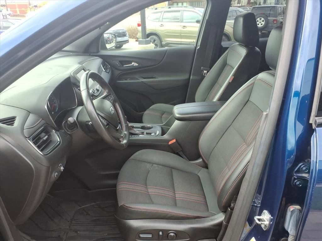 Used 2022 Chevrolet Equinox RS w/ LPO, Floor Liner Package AWD/4WD image 23