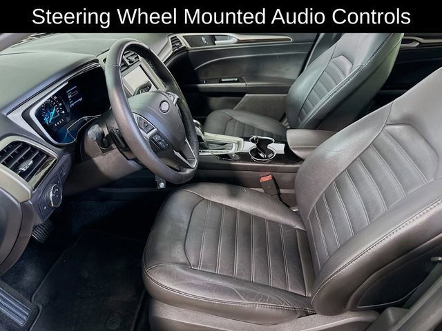 Used 2016 Ford Fusion SE w/ Equipment Group 202A AWD/4WD image 10