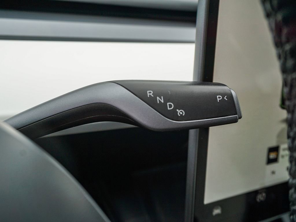 Used 2022 Tesla Model Y Performance image 20