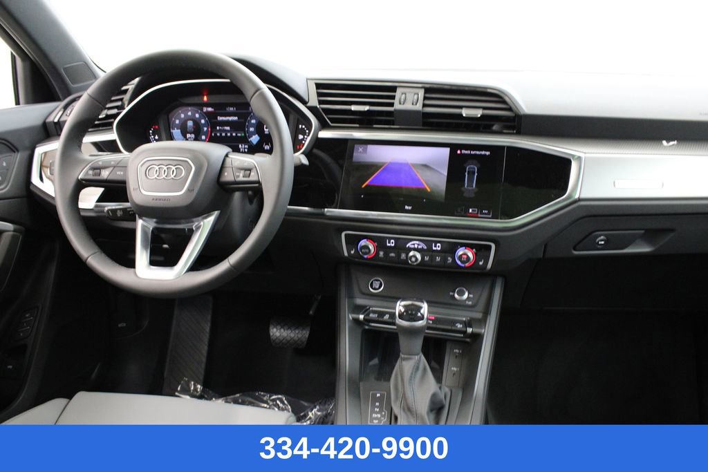 New 2025 Audi Q3 2.0T Premium image 9