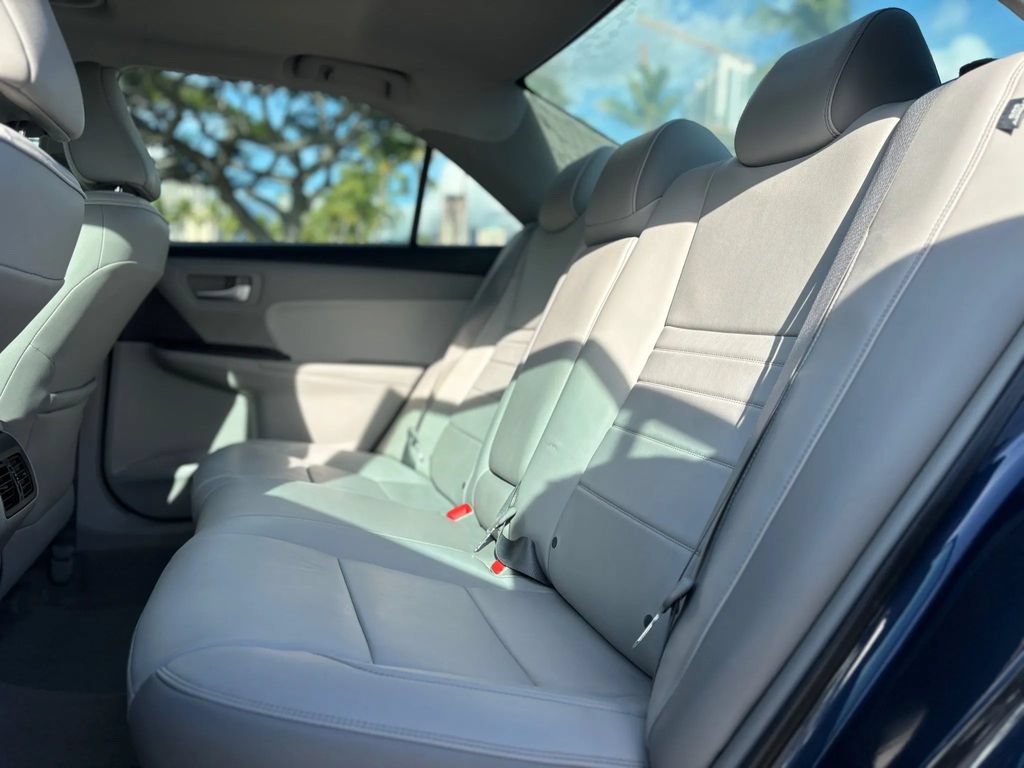 Used 2015 Toyota Camry XLE FWD image 11