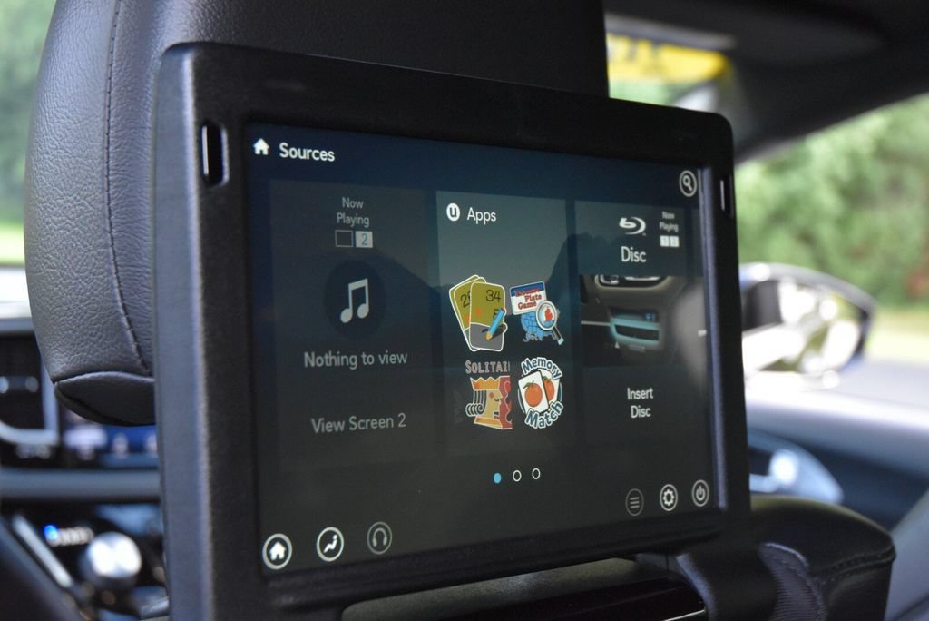 Used 2021 Chrysler Pacifica Touring-L w/ Uconnect Theater Family Group FWD image 30