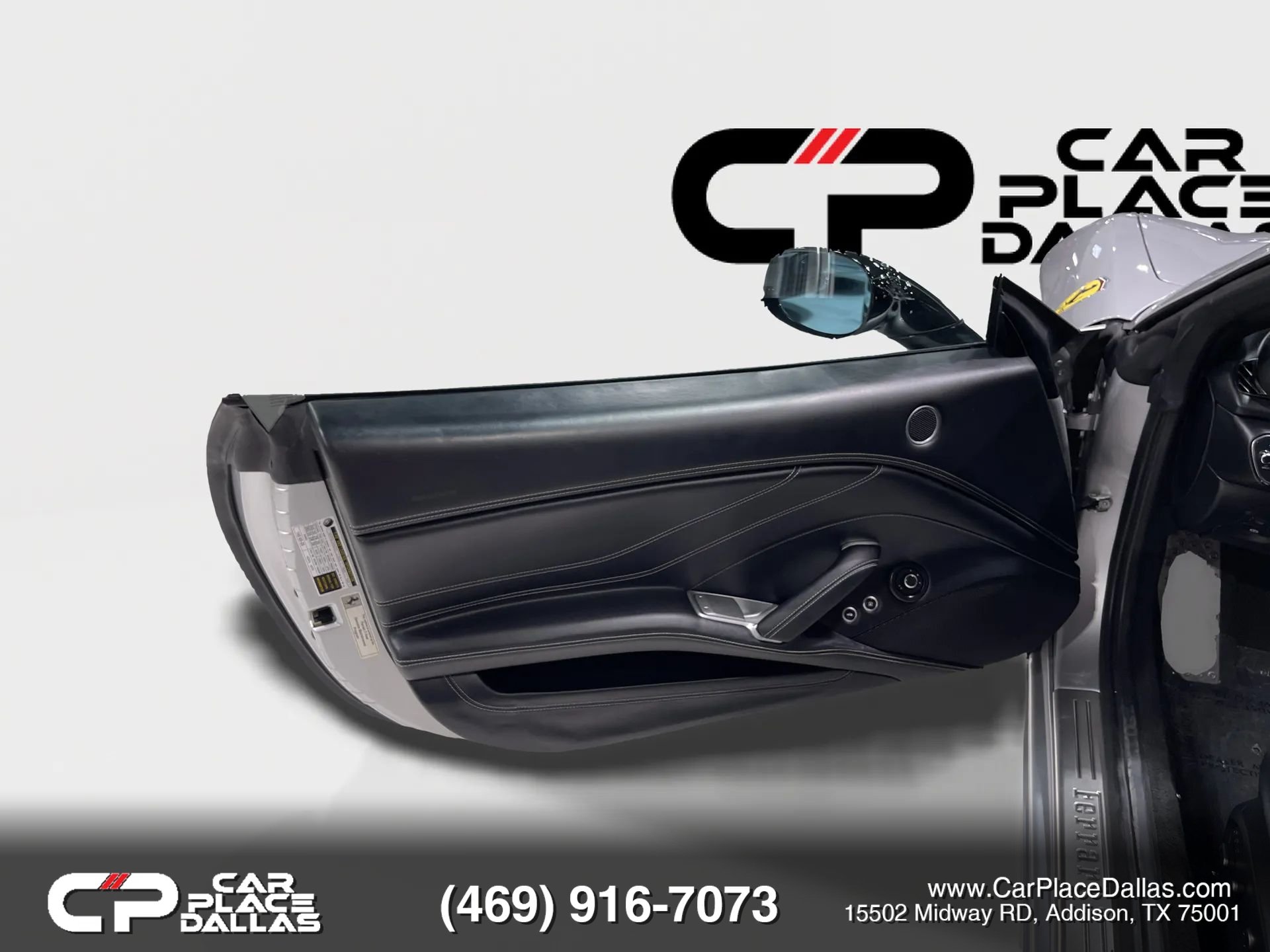Used 2016 Ferrari California T RWD image 19