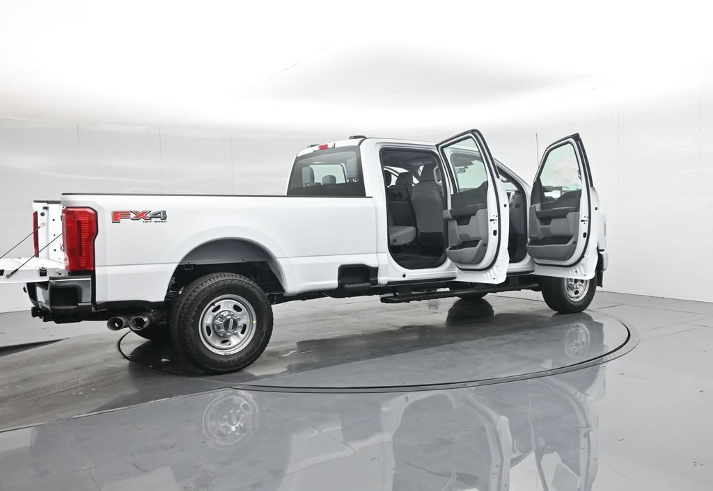 New 2026 Ford F350 XL w/ FX4 Off-Road Package AWD/4WD image 30