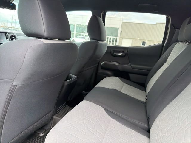 Certified 2023 Toyota Tacoma TRD Off-Road image 33