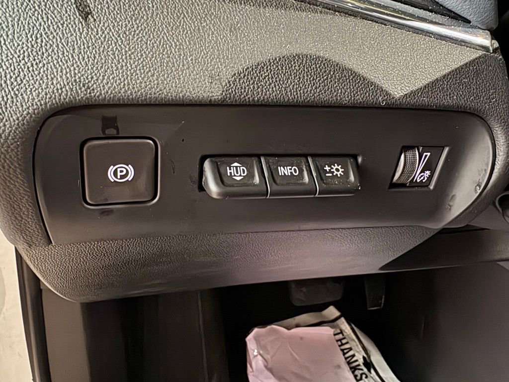 Used 2024 Buick Enclave Premium image 24