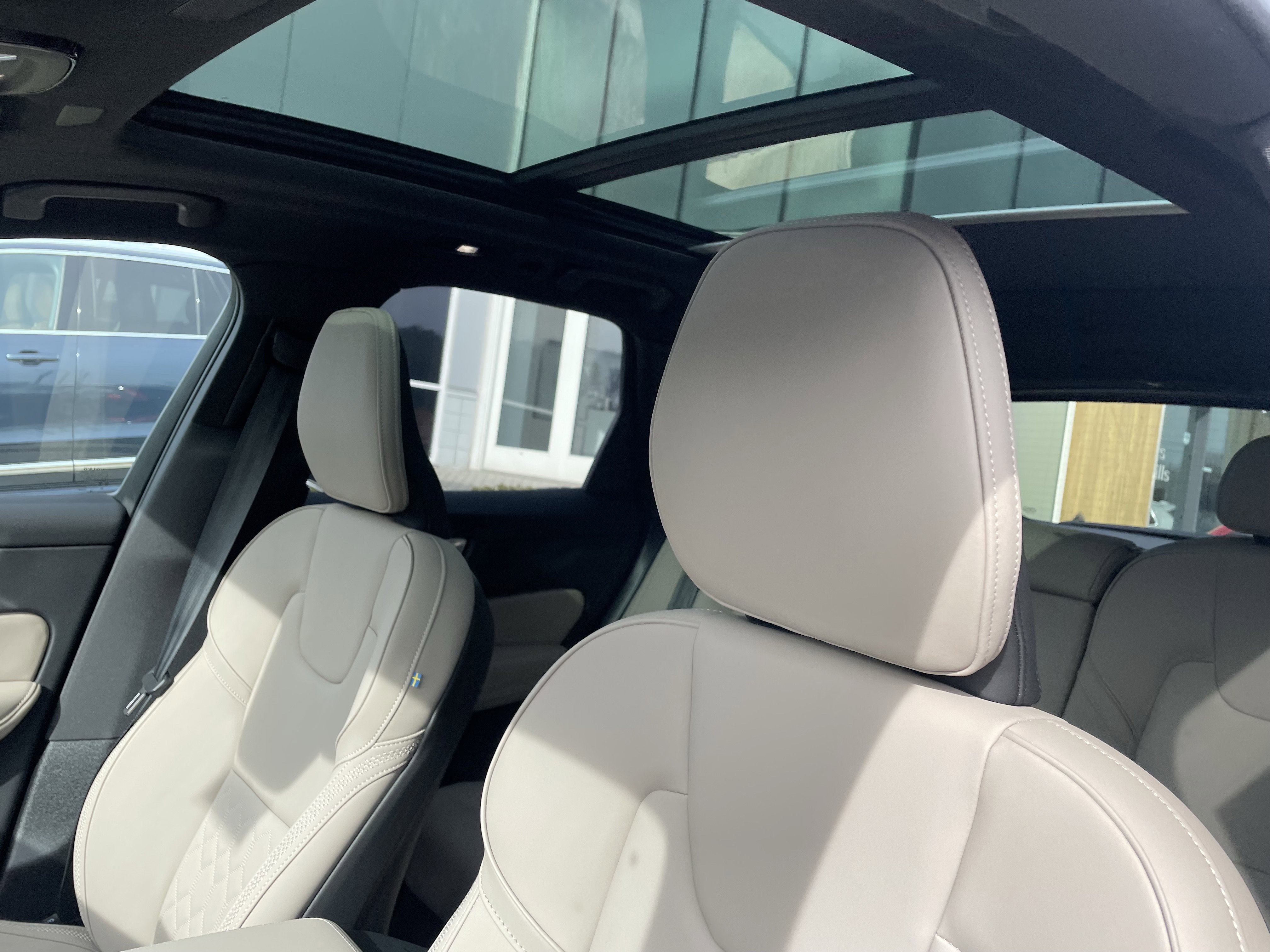 New 2026 Volvo XC60 B5 Plus w/ Protection Package Premier image 16