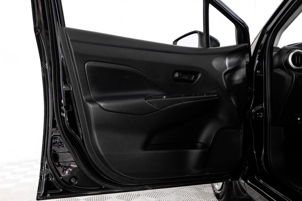 Used 2024 Nissan Versa S w/ Trunk Package image 40
