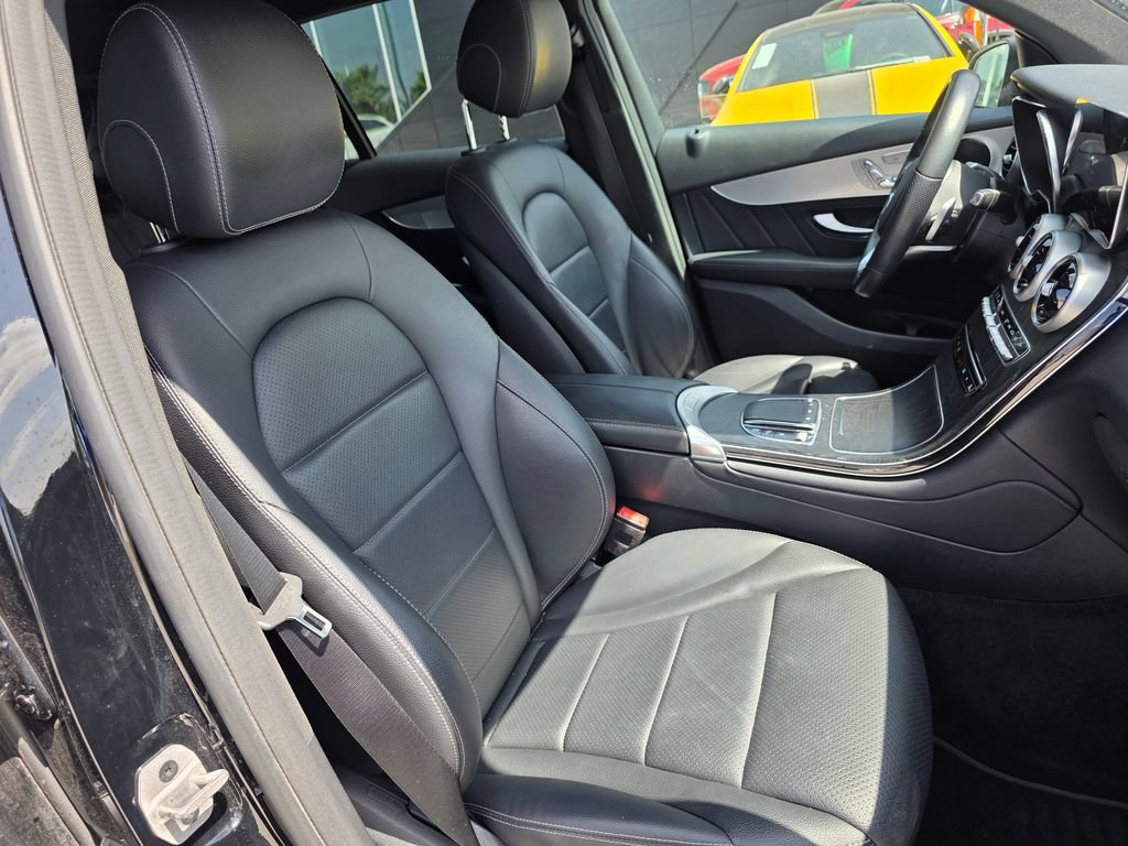 Certified 2022 Mercedes-Benz GLC 300 image 17