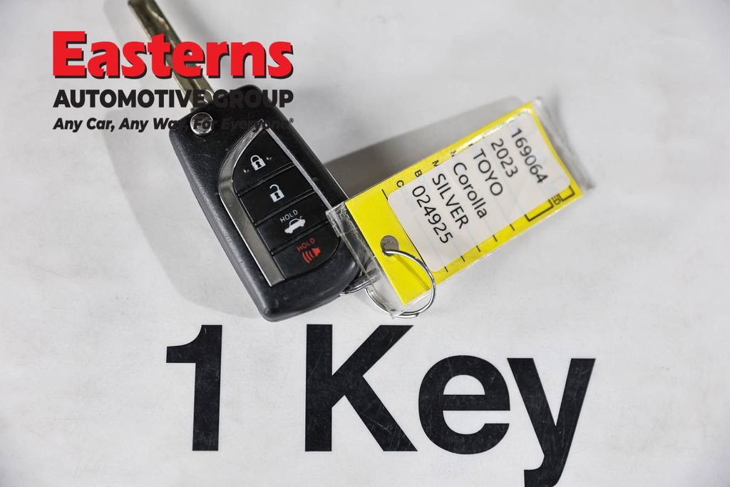 Used 2023 Toyota Corolla LE FWD image 25