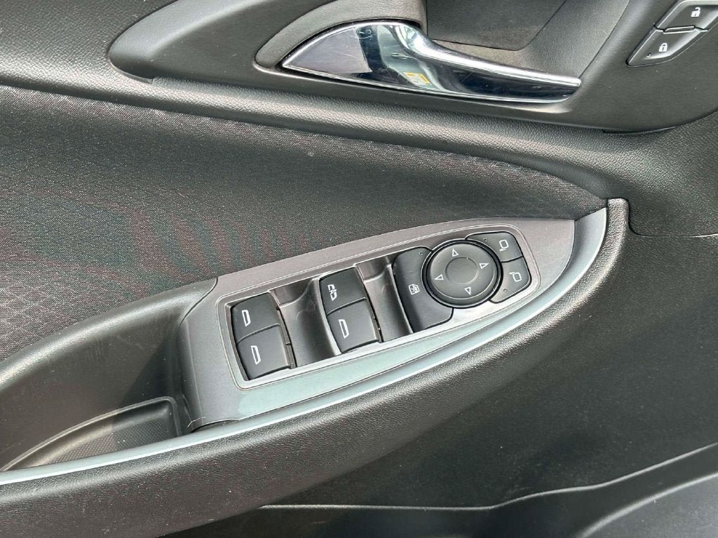 Used 2024 Chevrolet Malibu LT FWD image 17