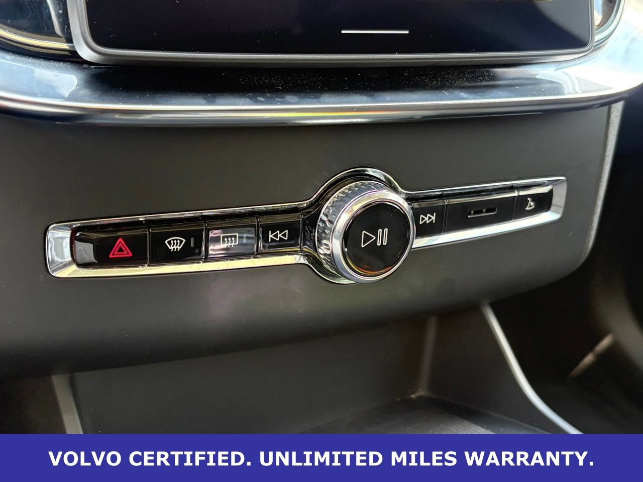 Certified 2025 Volvo XC90 B6 Plus AWD/4WD image 20