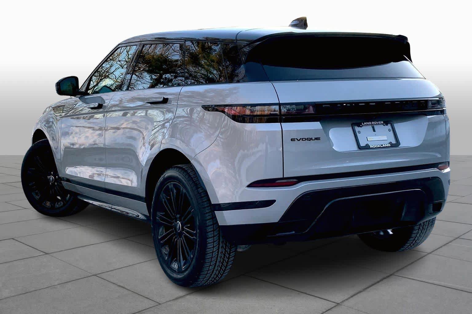 Certified 2026 Land Rover Range Rover Evoque Dynamic SE AWD/4WD image 12