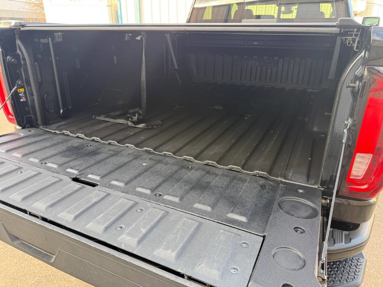 Used 2020 GMC Sierra 2500 AT4 w/ AT4 Premium Package image 10