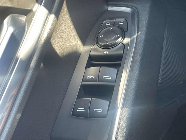 Used 2024 Chevrolet Silverado 1500 LT AWD/4WD image 25